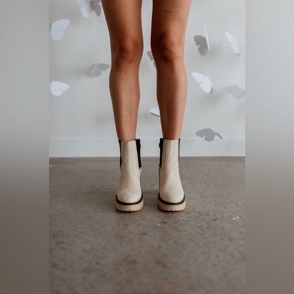 Free People James Chelsea Boots - Picture 12 of 15